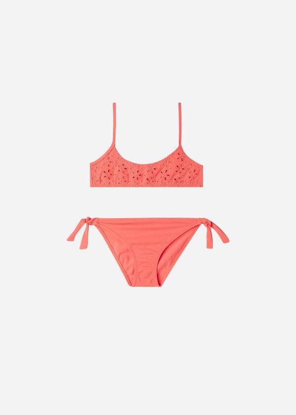 orangefarbene zweiteilige badeanzüge von calzedonia für kinder aus corfù